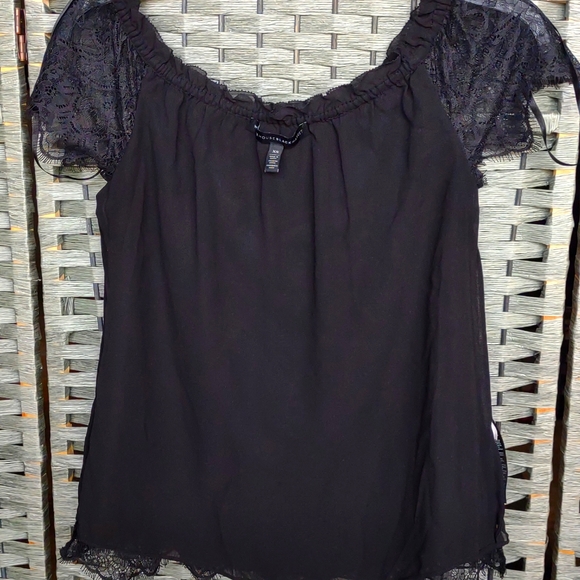 White House Black Market Flutter Sleeve Blouse Size XS - Picture 8 of 10